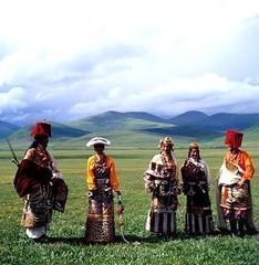 拉薩 布達(dá)拉宮 大昭寺 林芝 雙臥9日游